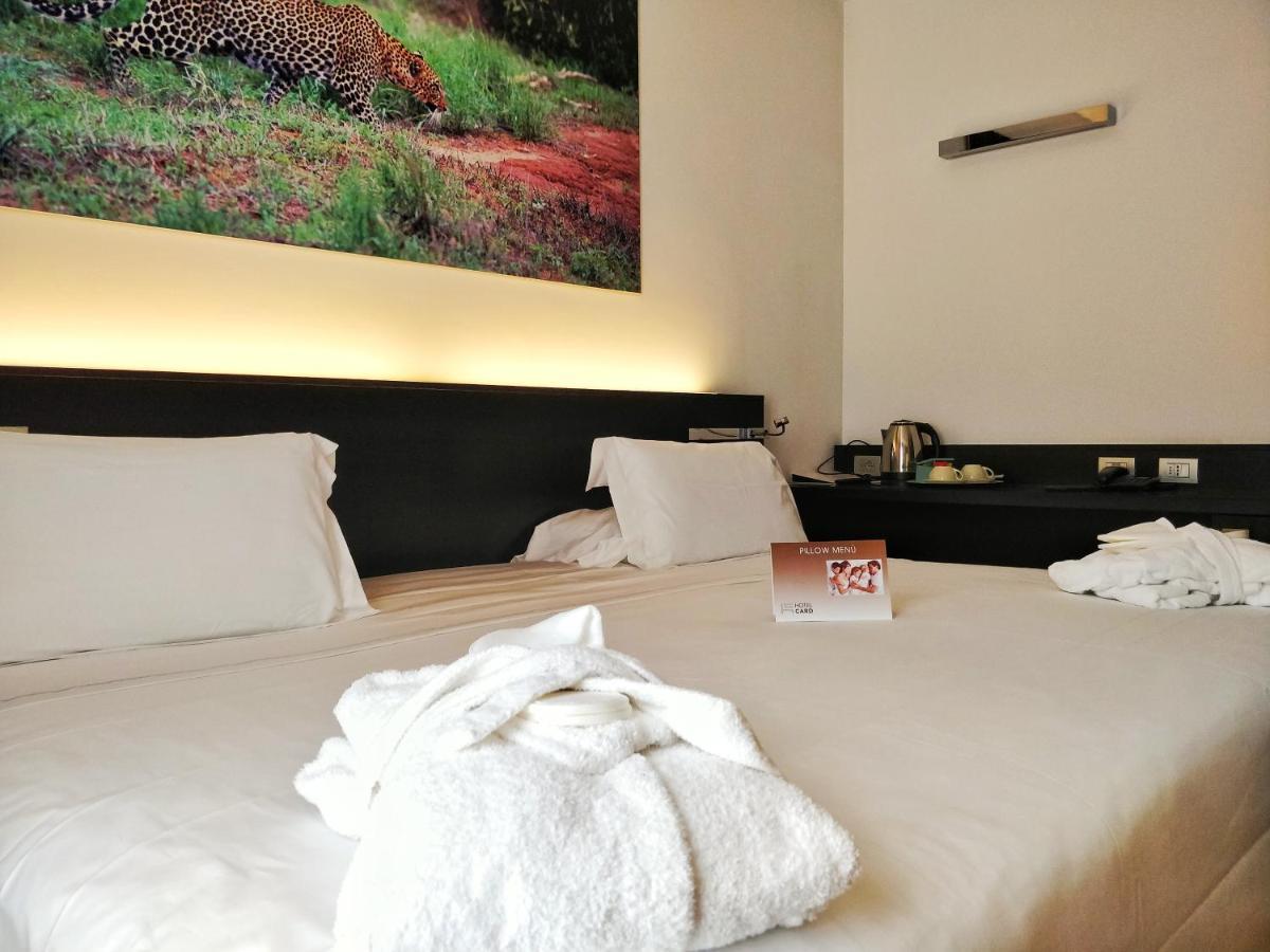 Hotel Card International